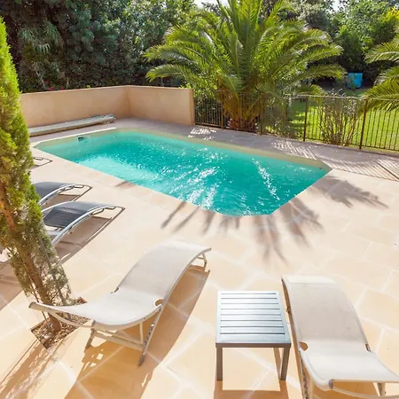 Maison 3 Chambres Piscine Privee 3 Km *